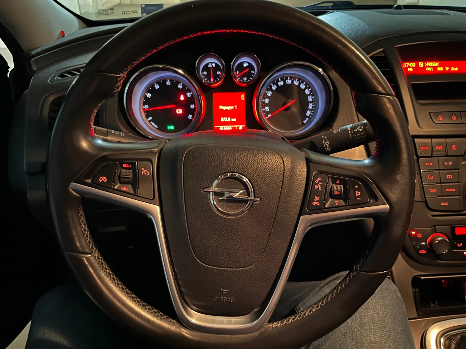 Opel Insignia 4x4 TURBO, 220 к.с., sedan - изображение 8