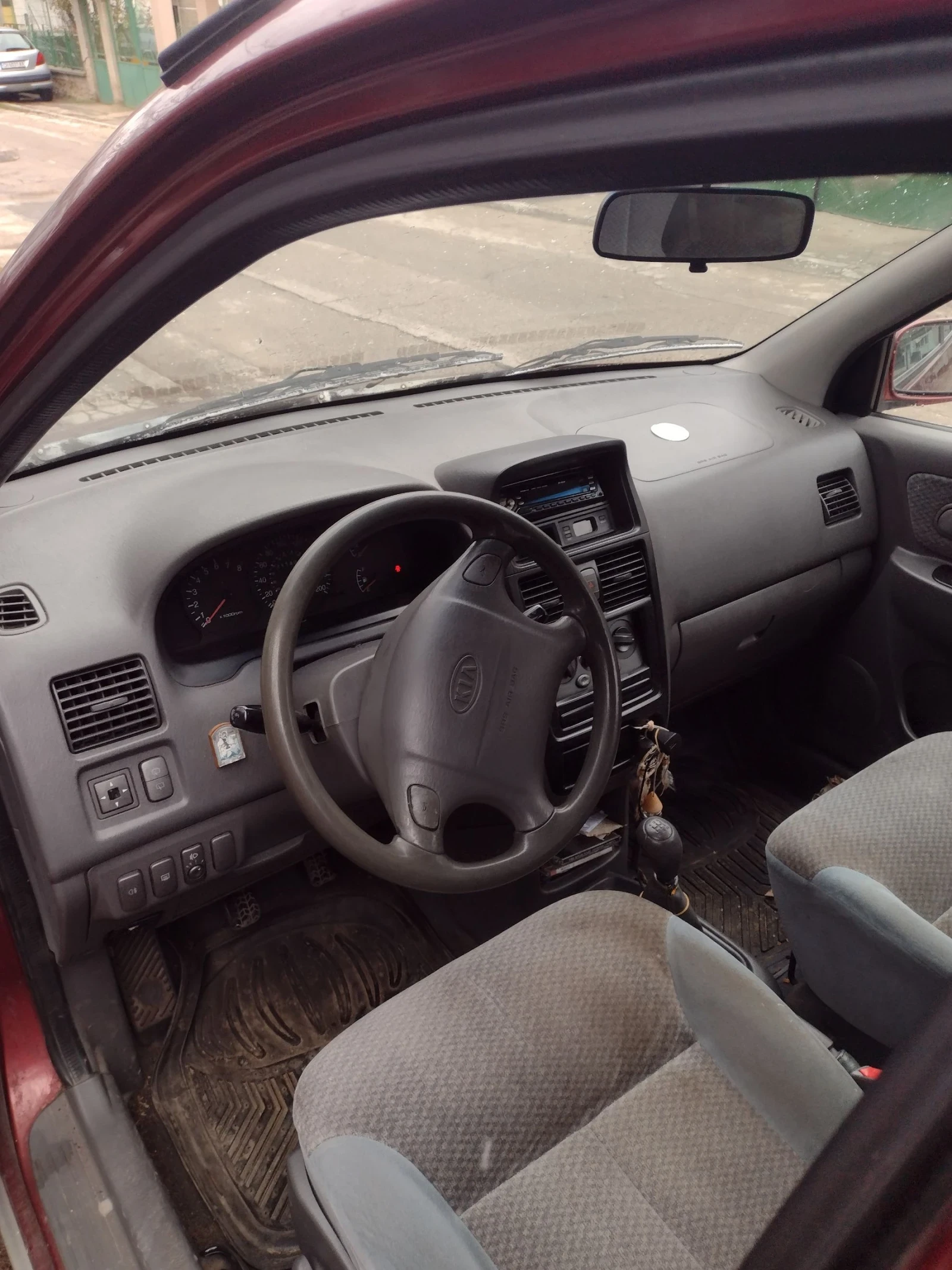 Kia Carens 1.8 i - изображение 6