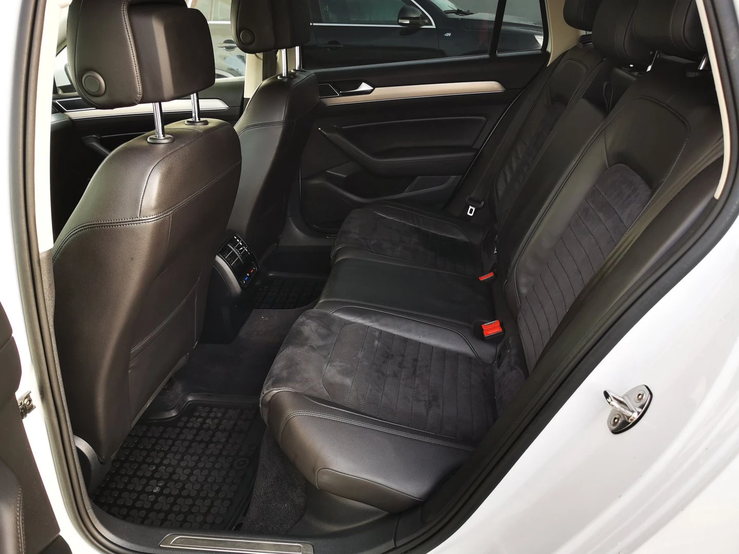 VW Passat 2.0 TDI BMT DSG Highline | Mobile.bg � ����������� 7