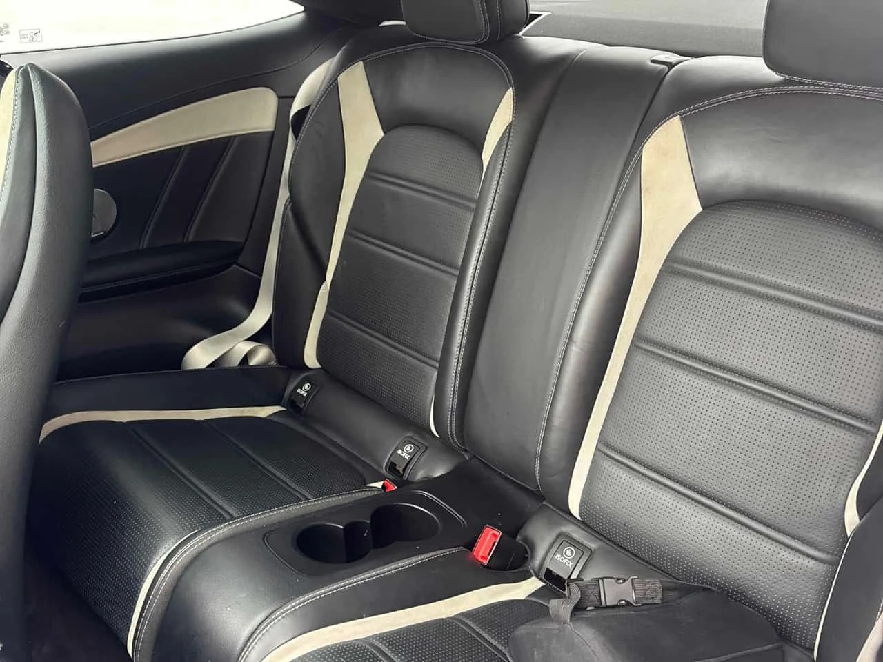 Mercedes-Benz C 63 AMG  S  CARFAX, снимка 13 - Автомобили и джипове - 53745447