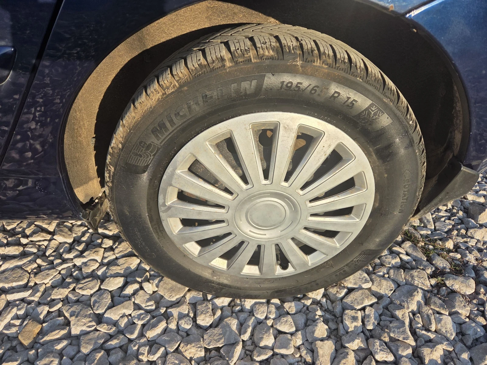 Toyota Corolla 2.0tdi* klima* , снимка 9 - Автомобили и джипове - 53829886