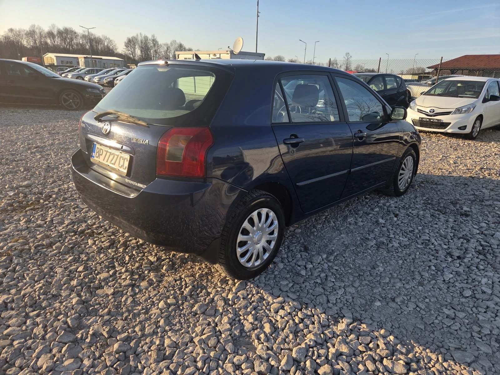 Toyota Corolla 2.0tdi* klima* , снимка 5 - Автомобили и джипове - 53829886