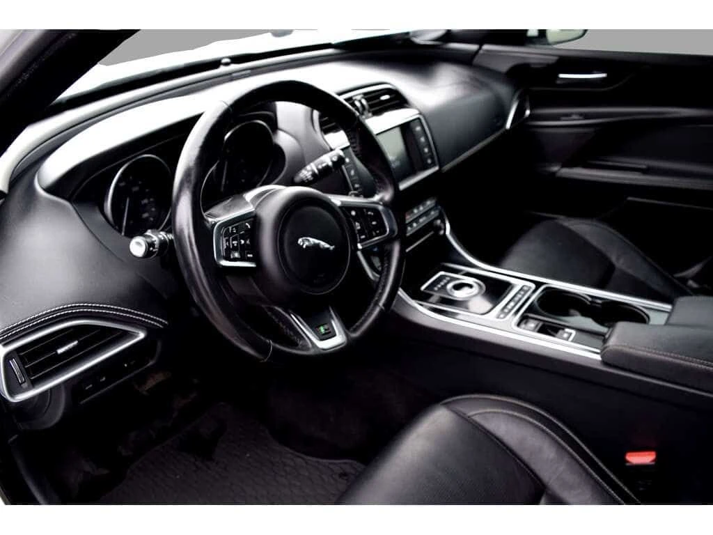 Jaguar XE * 20d R Sport AWD Diesel * CARFAX * ЦЕНА ДО БГ, снимка 12 - Автомобили и джипове - 53862539