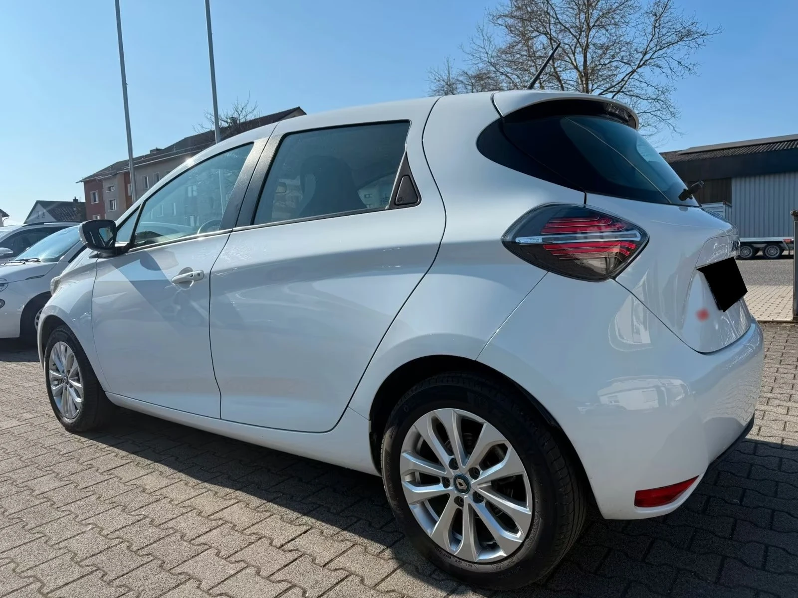 Renault Zoe СЕРТИФИКАТ-БАТЕРИЯ./EXPERIENCE/52KWH/ПОДГРЕВ/NAVI, снимка 7 - Автомобили и джипове - 54067184