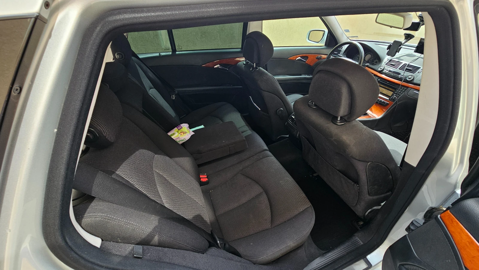 Mercedes-Benz E 220 W211 Facelift , снимка 16 - Автомобили и джипове - 54184112