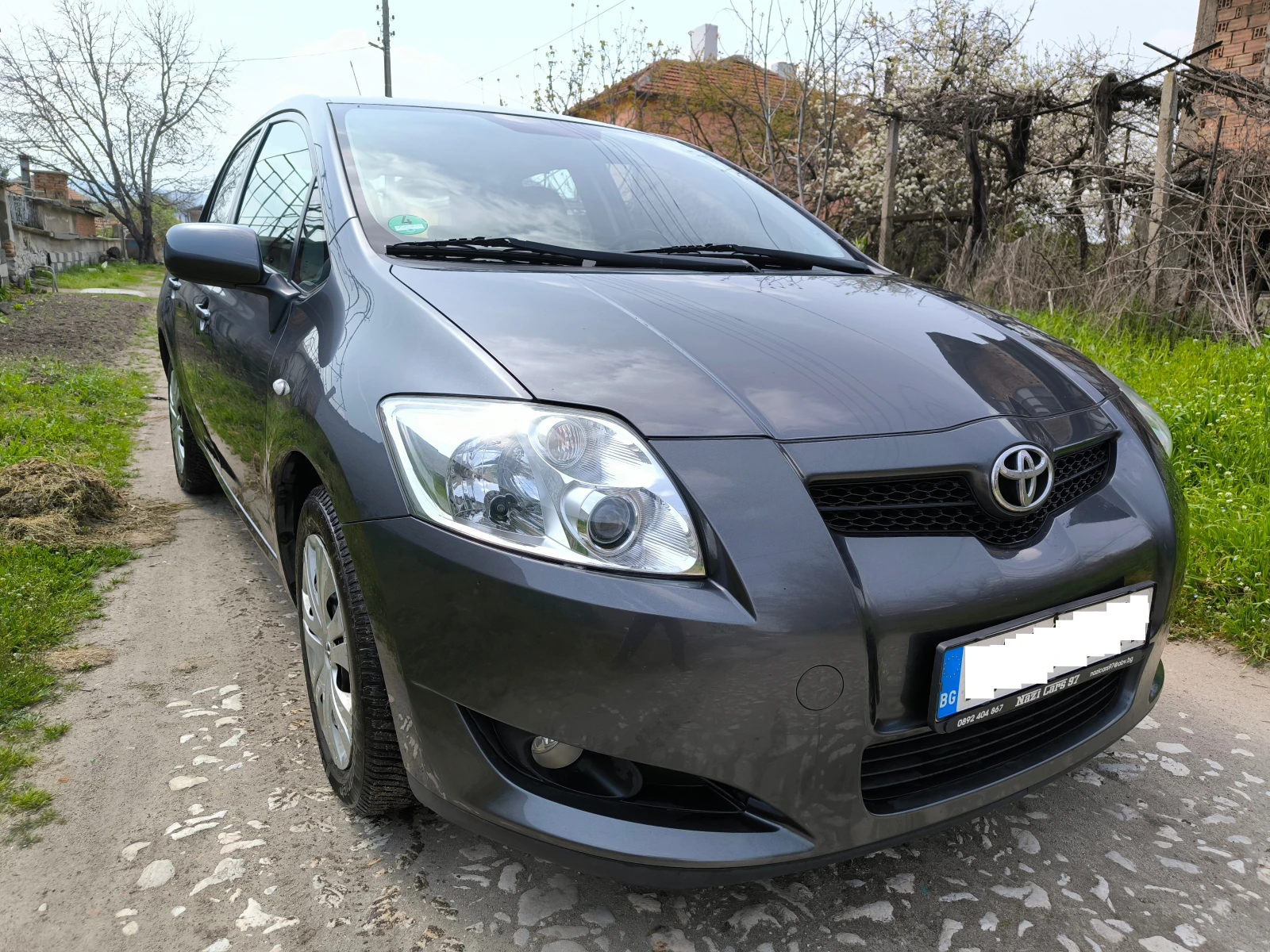 Toyota Auris 1, 6i 16V VVT-i, снимка 2 - Автомобили и джипове - 54439580