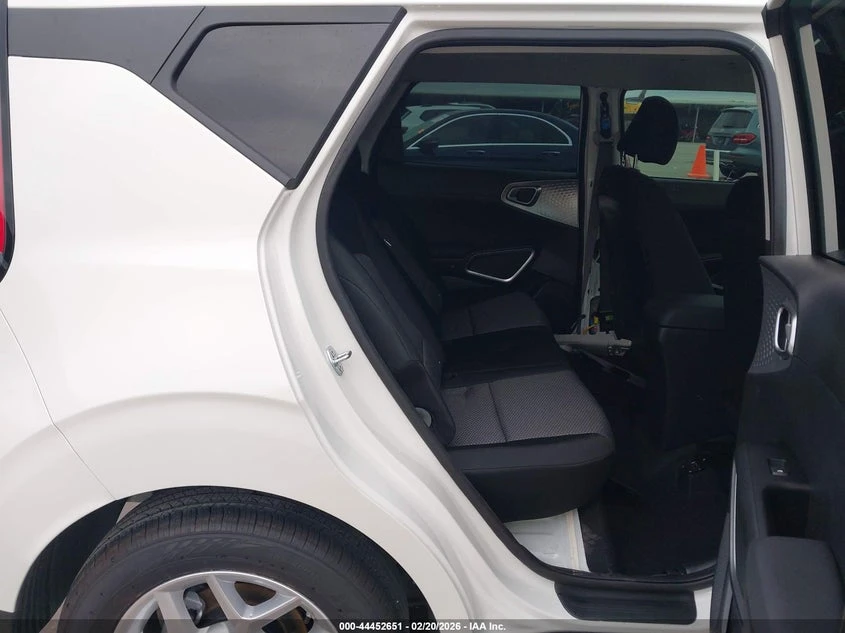 Kia Soul 2.0l Lx, снимка 8 - Автомобили и джипове - 54571806