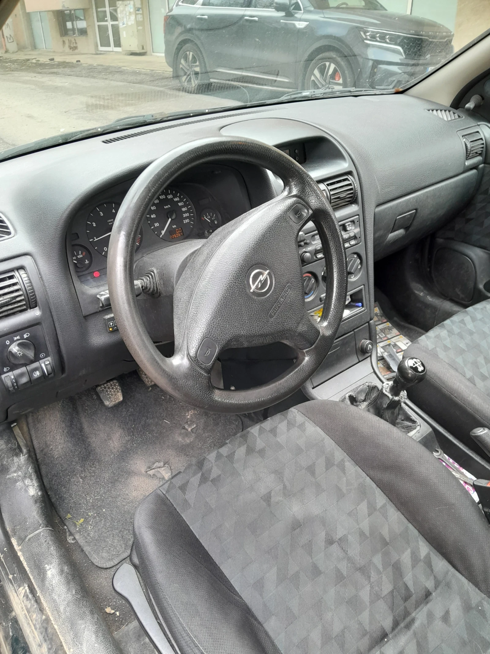 Opel Astra, снимка 3 - Автомобили и джипове - 54583884
