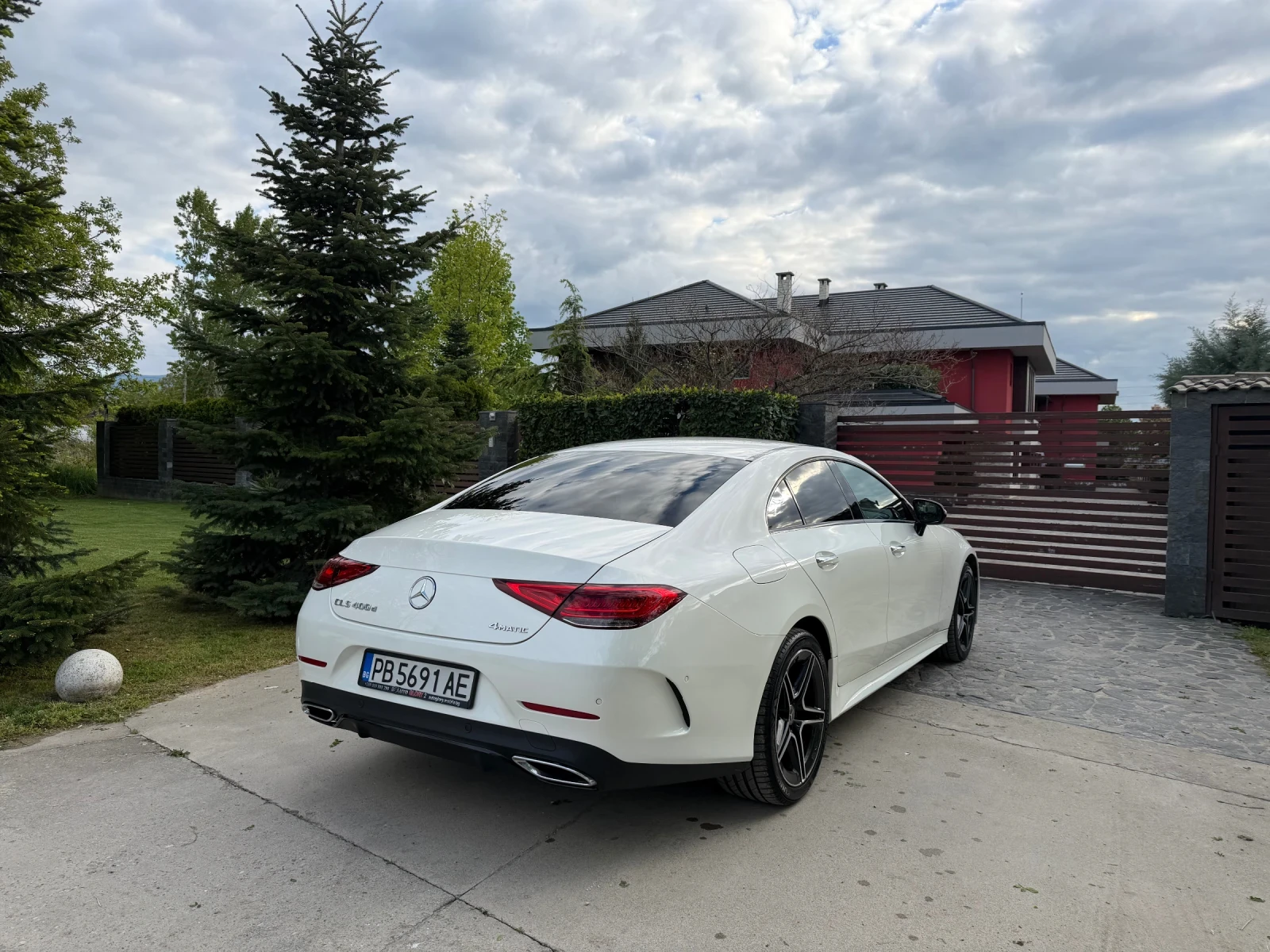 Mercedes-Benz CLS 400 Amg, снимка 5 - Автомобили и джипове - 54732029