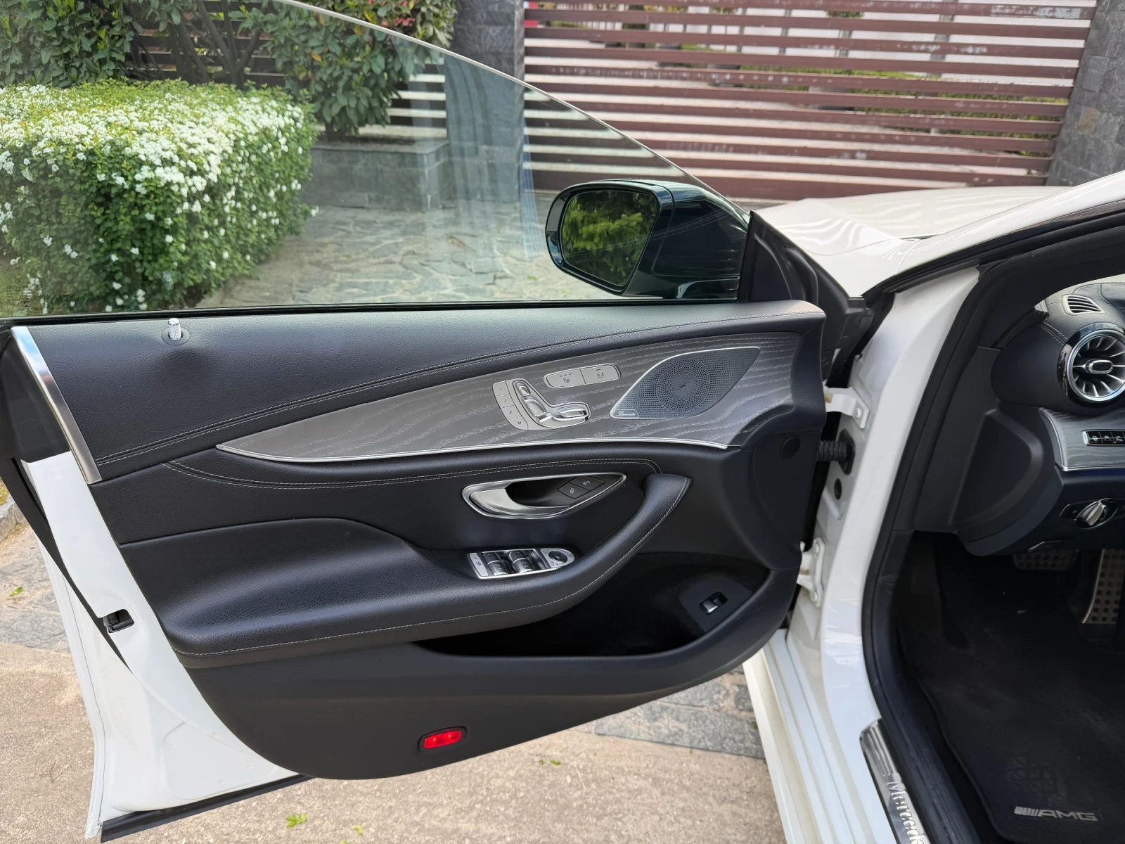 Mercedes-Benz CLS 400 Amg, снимка 11 - Автомобили и джипове - 54732029
