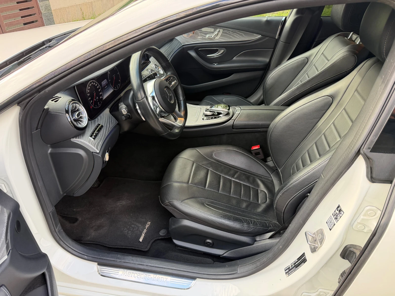 Mercedes-Benz CLS 400 Amg, снимка 12 - Автомобили и джипове - 54732029