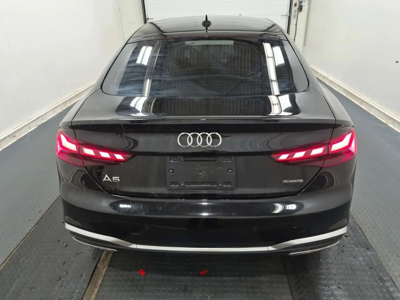 Audi A5 S-Line * PROGRESSIV * CARFAX * Един собственик * , снимка 4 - Автомобили и джипове - 54856279