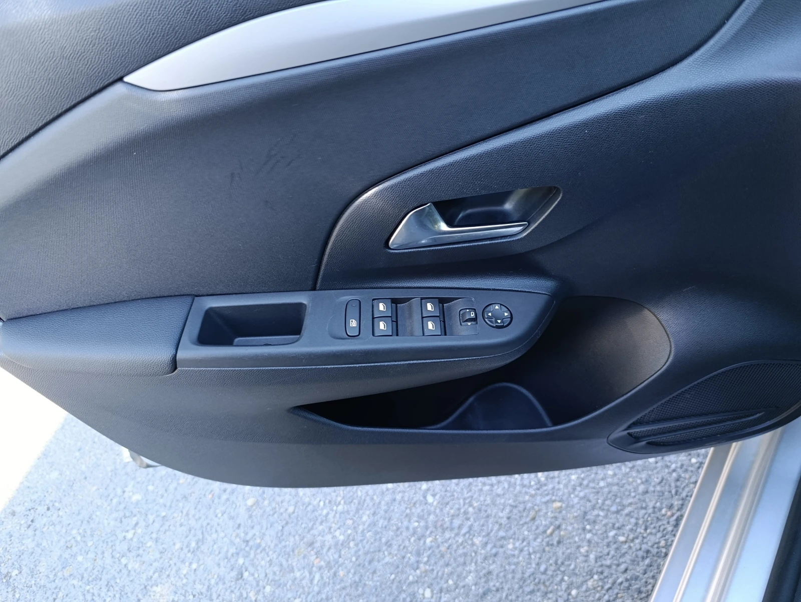 Opel Corsa 1.2 100hp Закупен от БГ, снимка 12 - Автомобили и джипове - 54930265