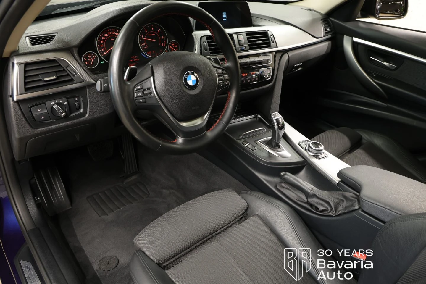 BMW 320 xDrive Sport Line Sportautomatic, снимка 7 - Автомобили и джипове - 54941703