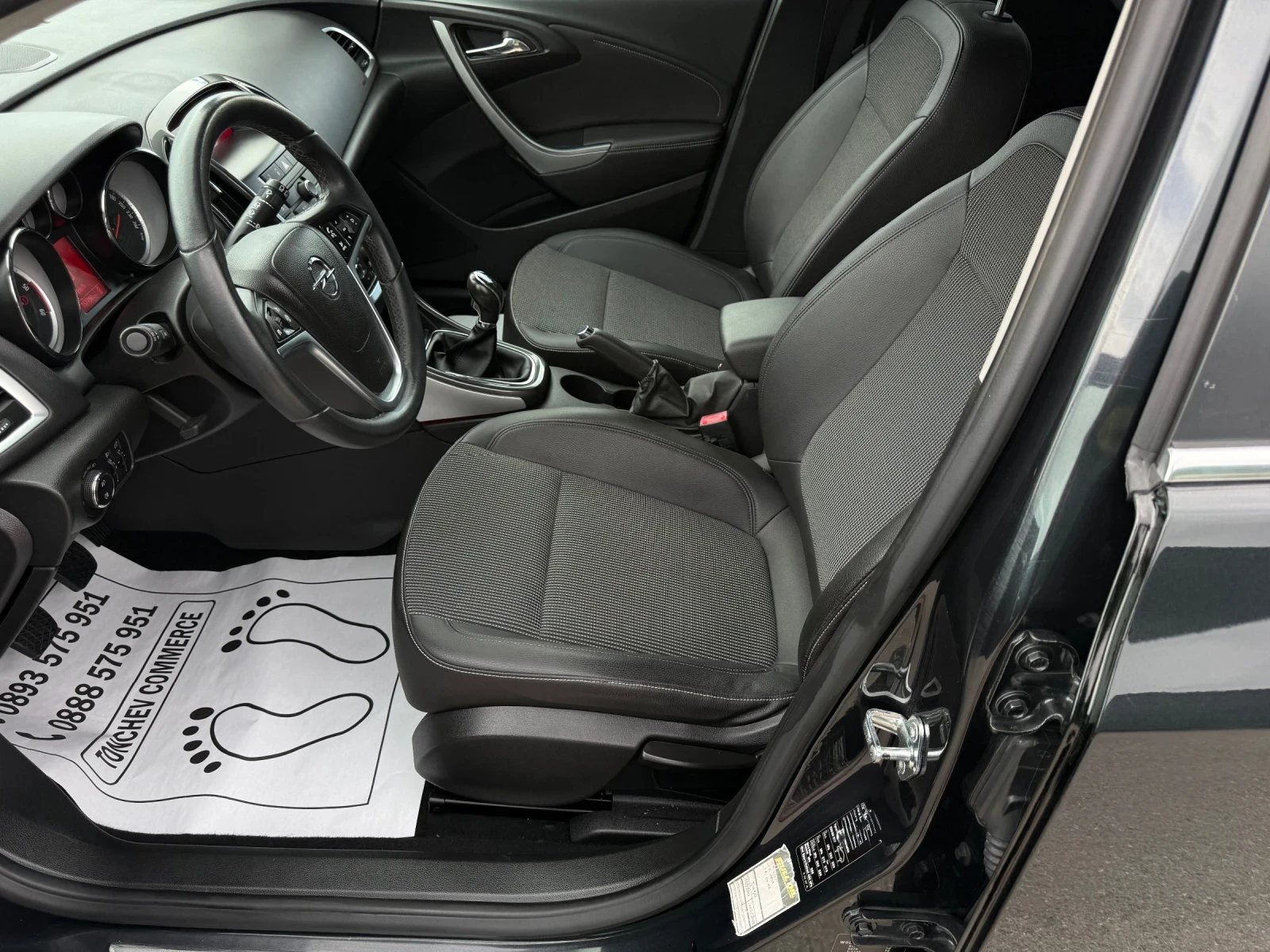 Opel Astra 1.7-CDTI-157.000km-НАПЪЛНО РЕАЛНИ-COSMO-КАТО НОВА, снимка 11 - Автомобили и джипове - 54954476
