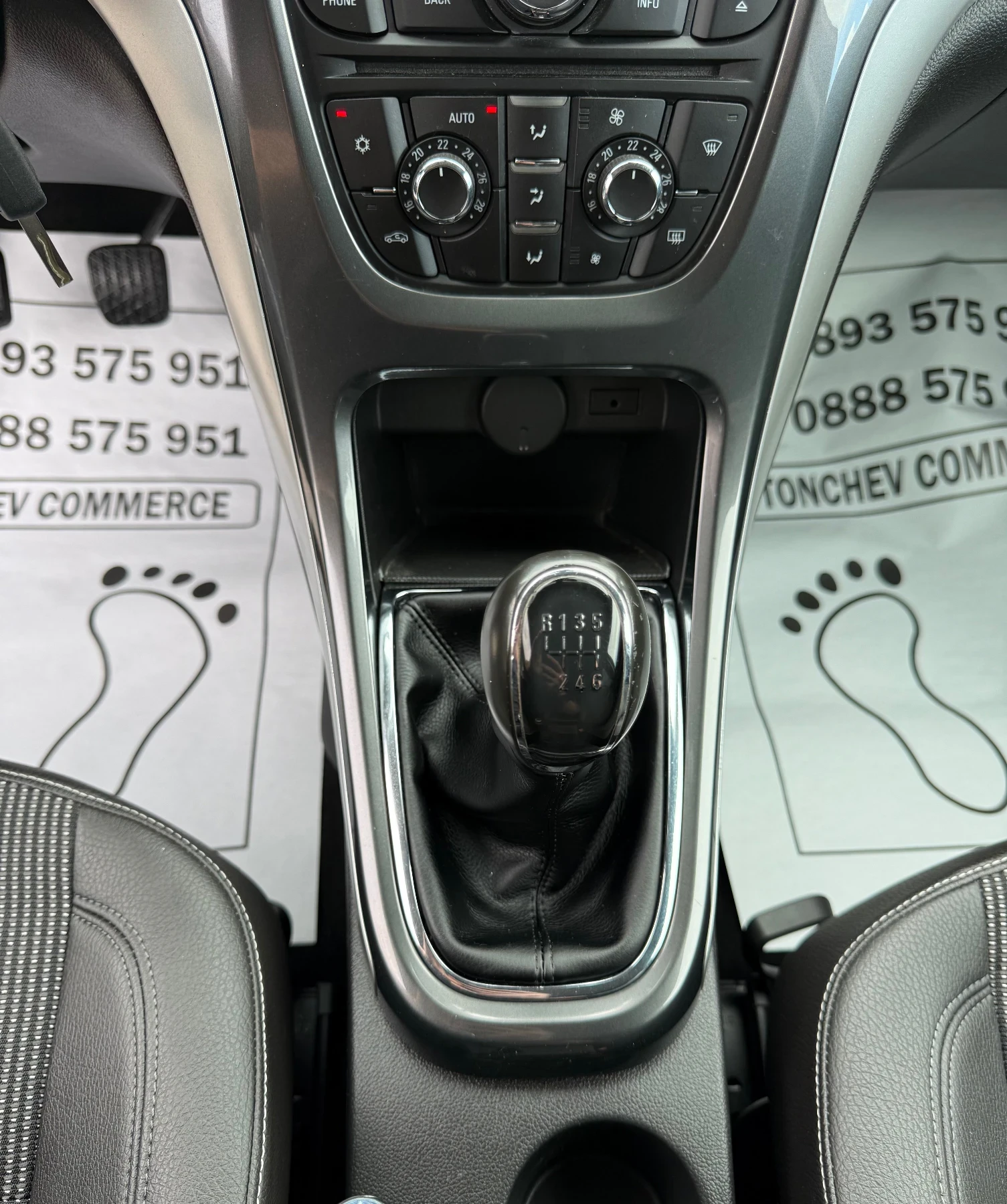 Opel Astra 1.7-CDTI-157.000km-НАПЪЛНО РЕАЛНИ-COSMO-КАТО НОВА, снимка 10 - Автомобили и джипове - 54954476