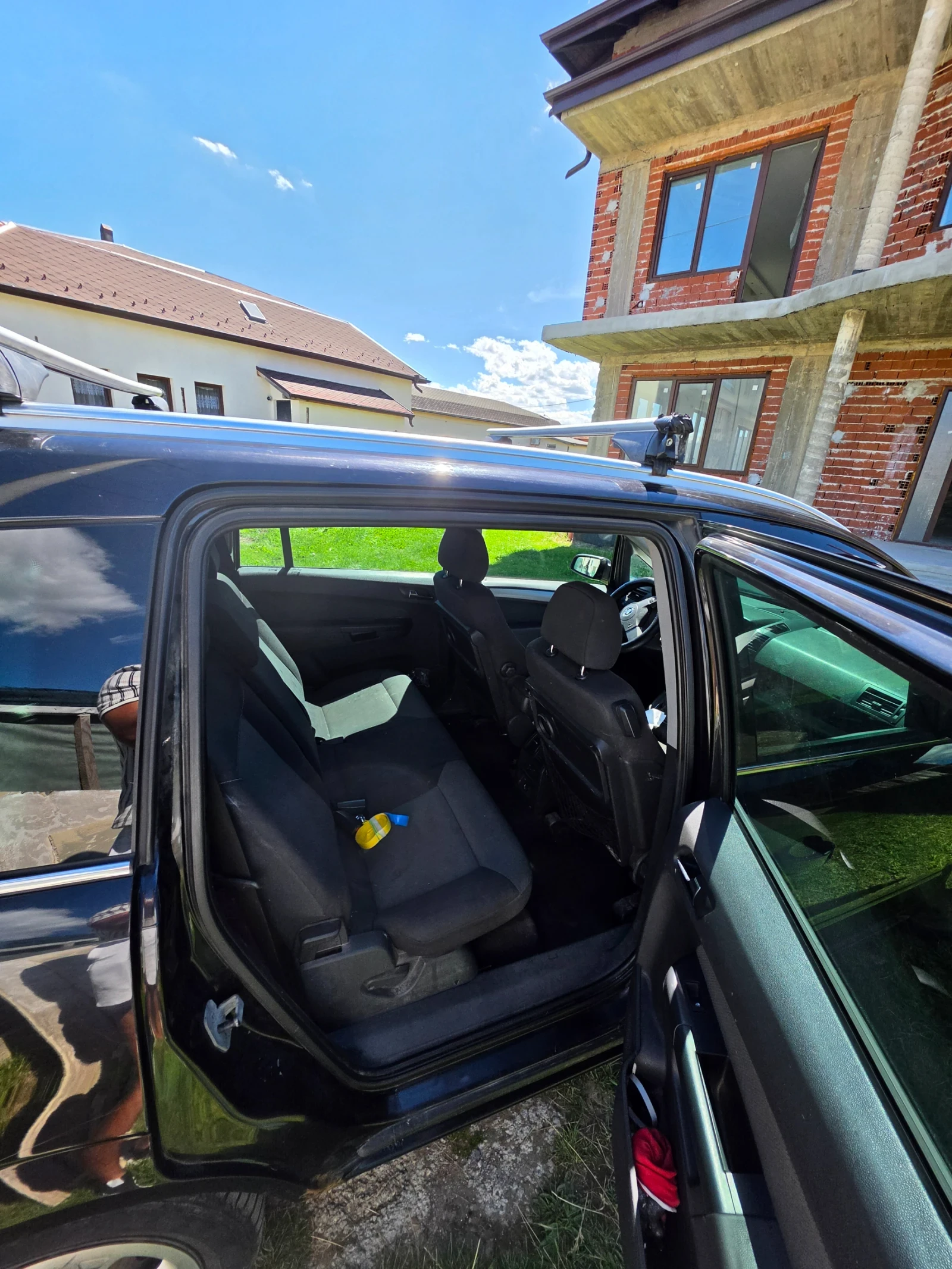 Opel Zafira 1.9CDTI, снимка 5 - Автомобили и джипове - 55059759