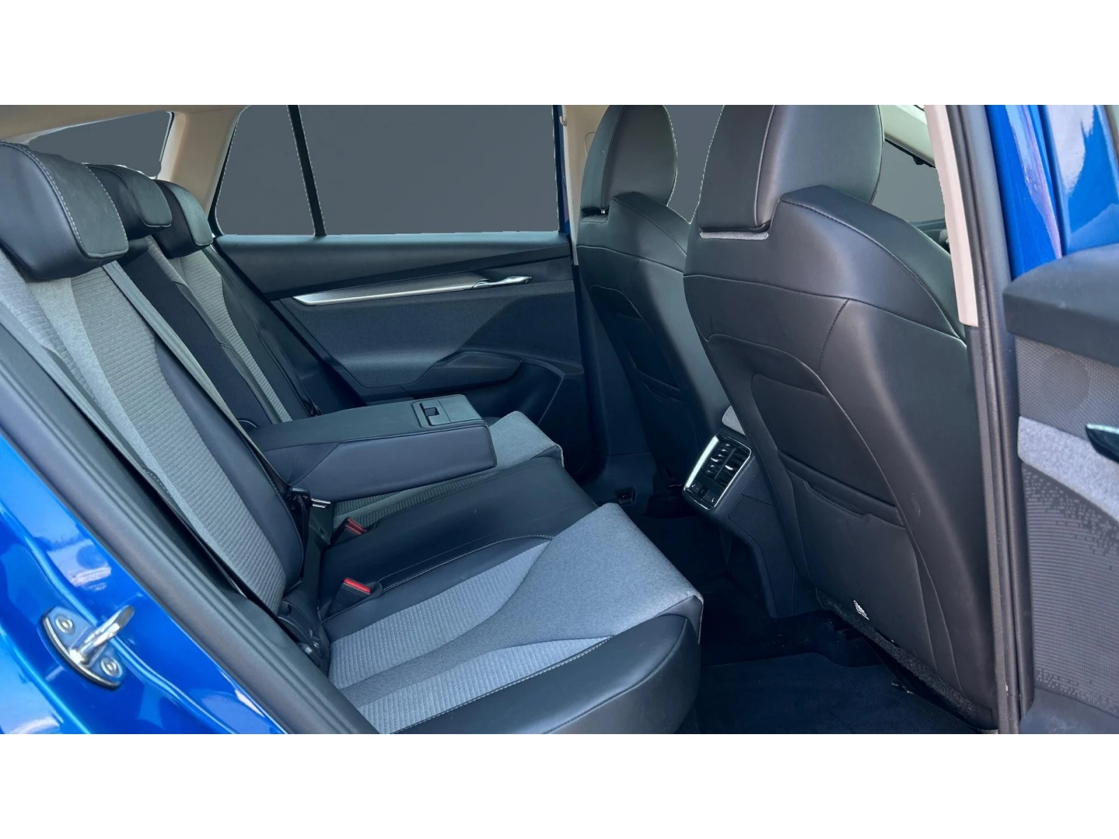 Skoda Enyaq iV80 ТЕРМОПОМПА, Месечна вноска от 350  , снимка 10 - Автомобили и джипове - 55123837