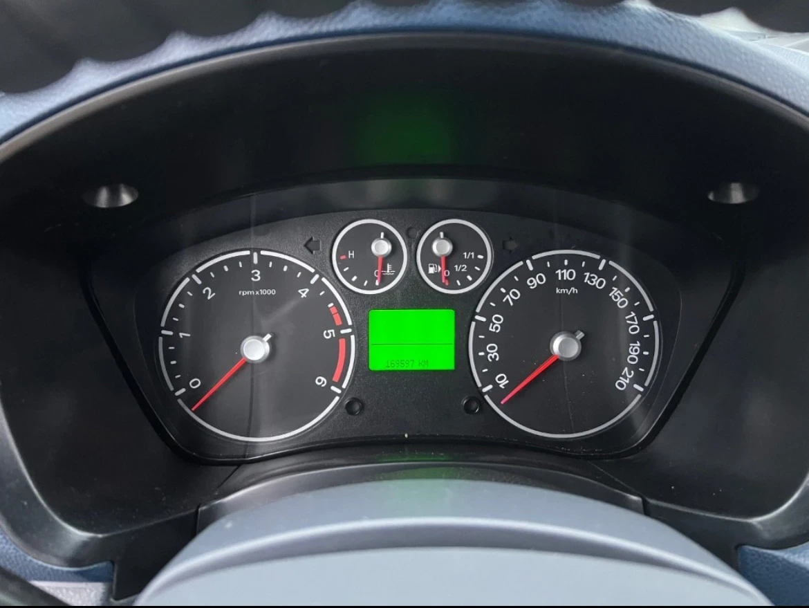 Ford Connect 1.8TDCI 90kc.Климатик, снимка 9 - Автомобили и джипове - 55249343