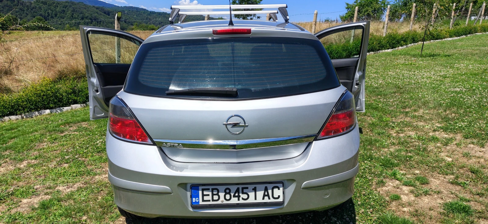 Opel Astra Classic III, снимка 4 - Автомобили и джипове - 55417877