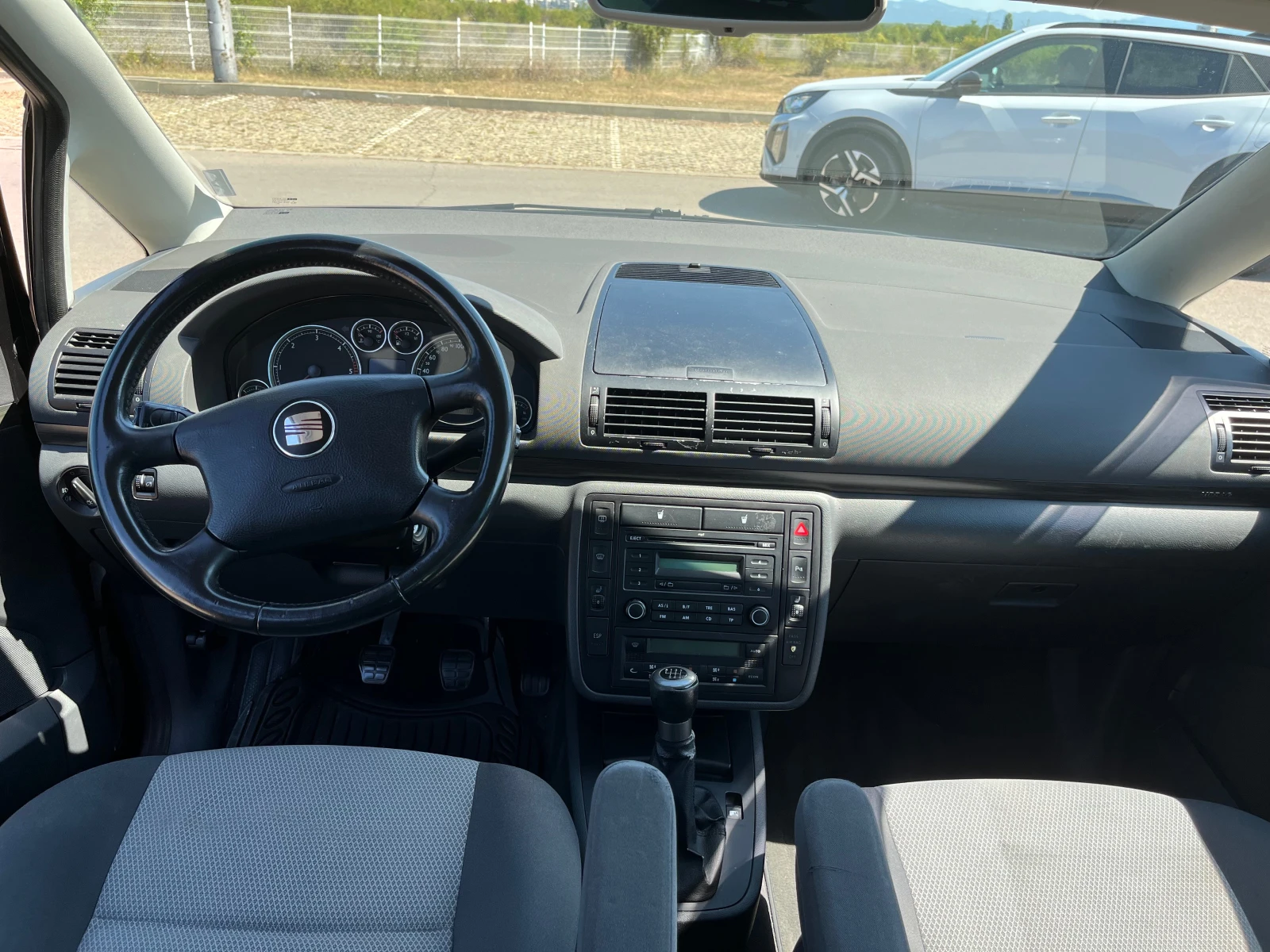 Seat Alhambra 1.9TDI, снимка 7 - Автомобили и джипове - 55407786