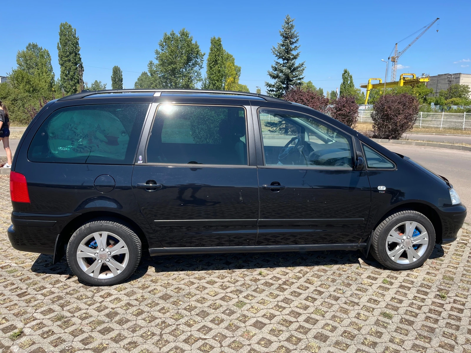 Seat Alhambra 1.9TDI, снимка 5 - Автомобили и джипове - 55407786