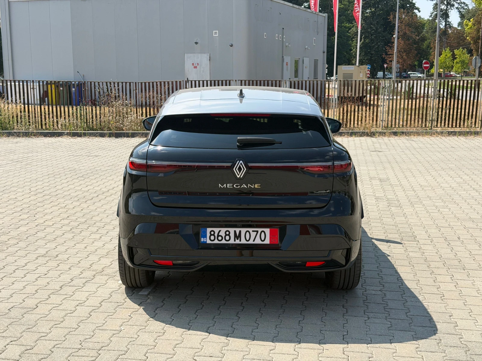 Renault Megane E-tech 60Kwh, снимка 8 - Автомобили и джипове - 56039062