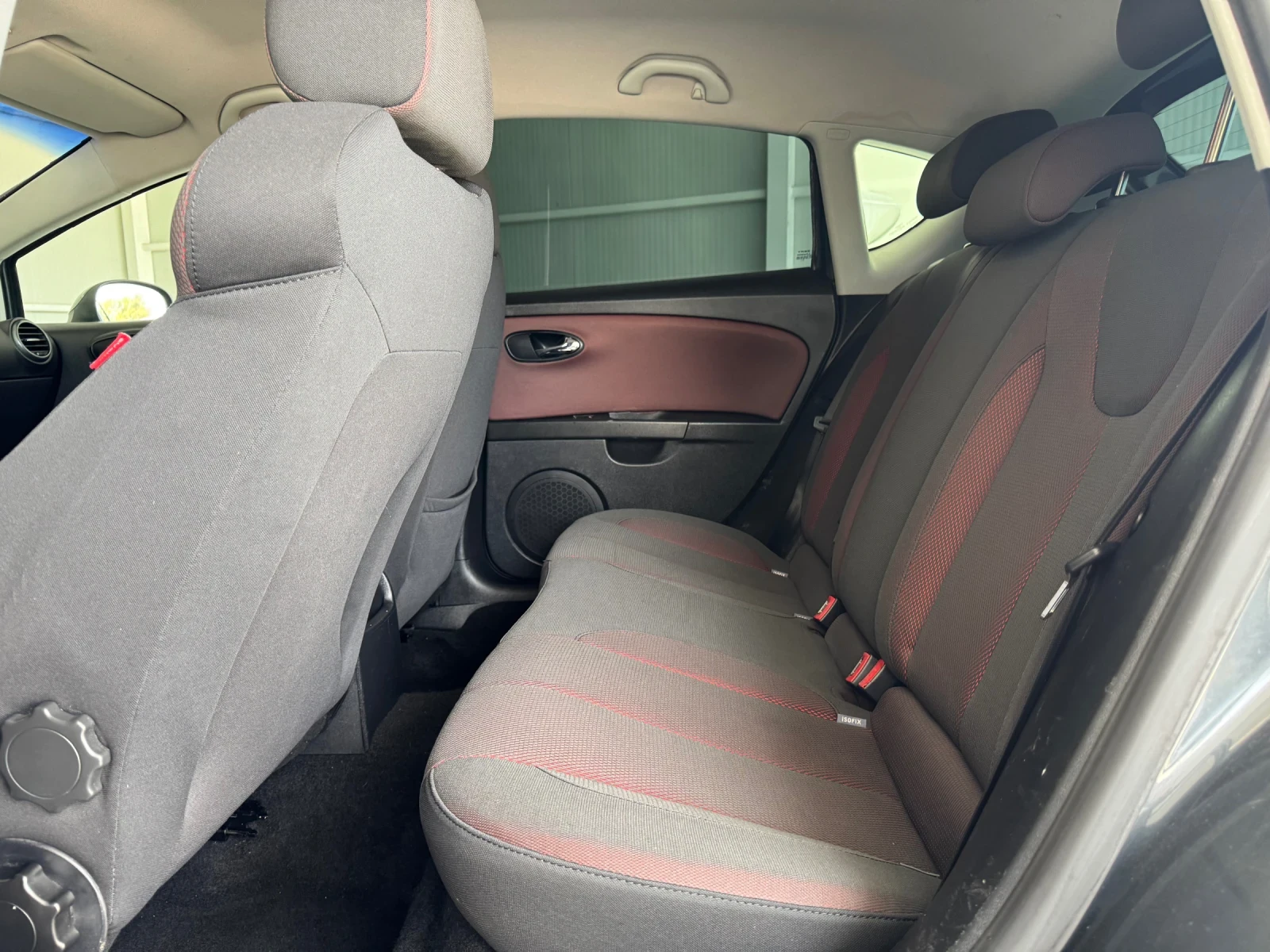 Seat Leon 1.6-BENZIN-102к.с, снимка 13 - Автомобили и джипове - 56096807