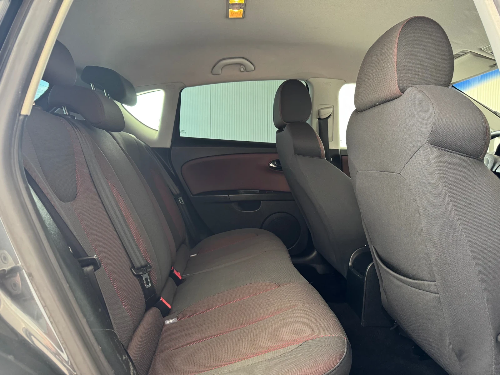 Seat Leon 1.6-BENZIN-102к.с, снимка 12 - Автомобили и джипове - 56096807
