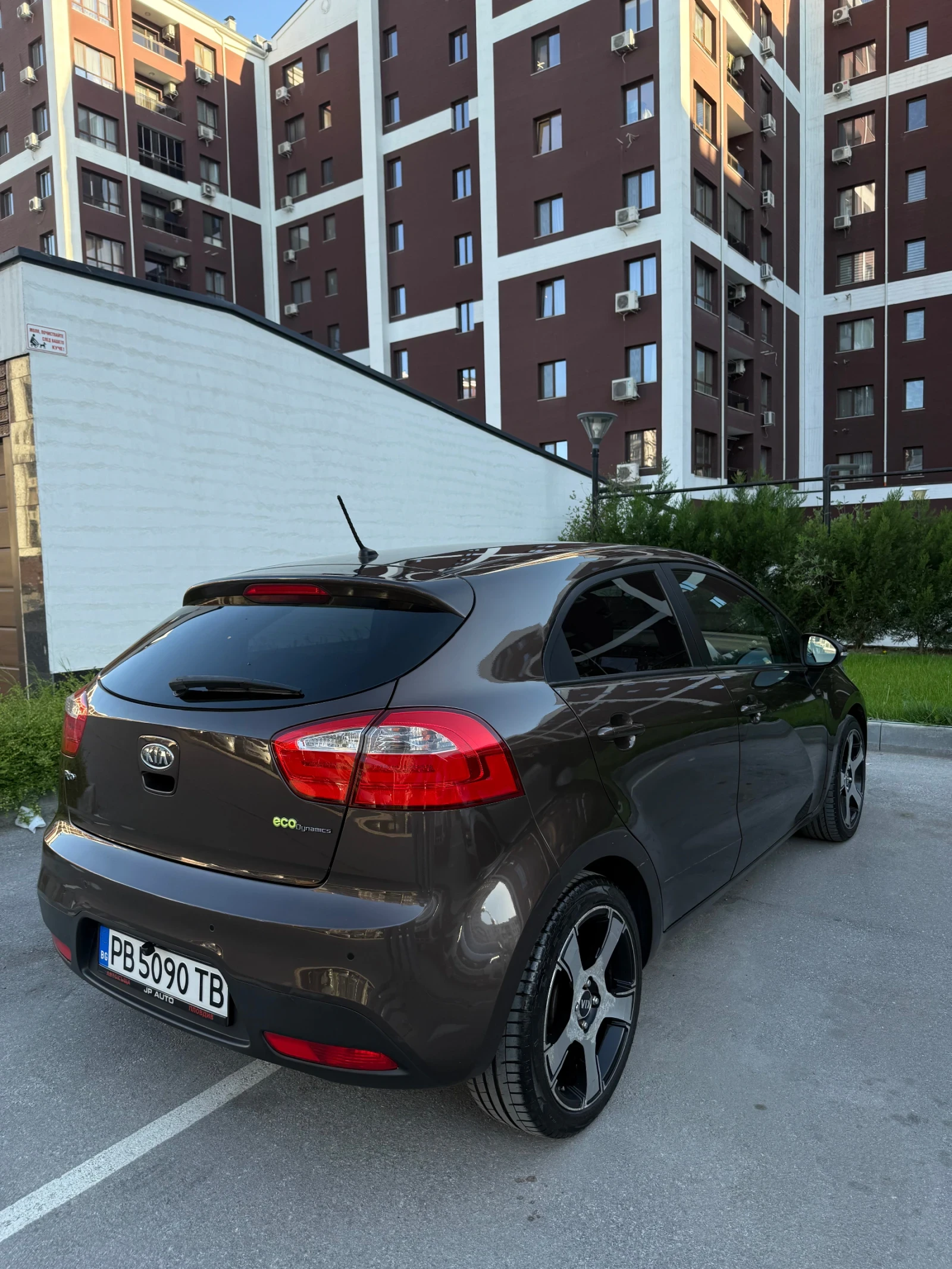 Kia Rio 1.1 CRDi, снимка 7 - Автомобили и джипове - 56648529