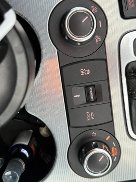 VW Touareg * R-Line* 4.2TDI* V8* PANO* KEYLESS* ТОП ЦЕНА* , снимка 13