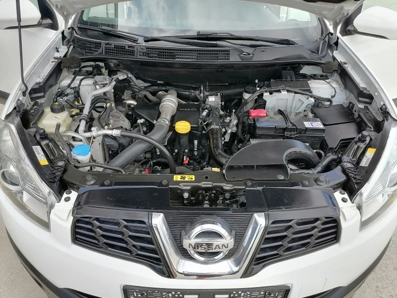 Nissan Qashqai, снимка 16 - Автомобили и джипове - 46179552