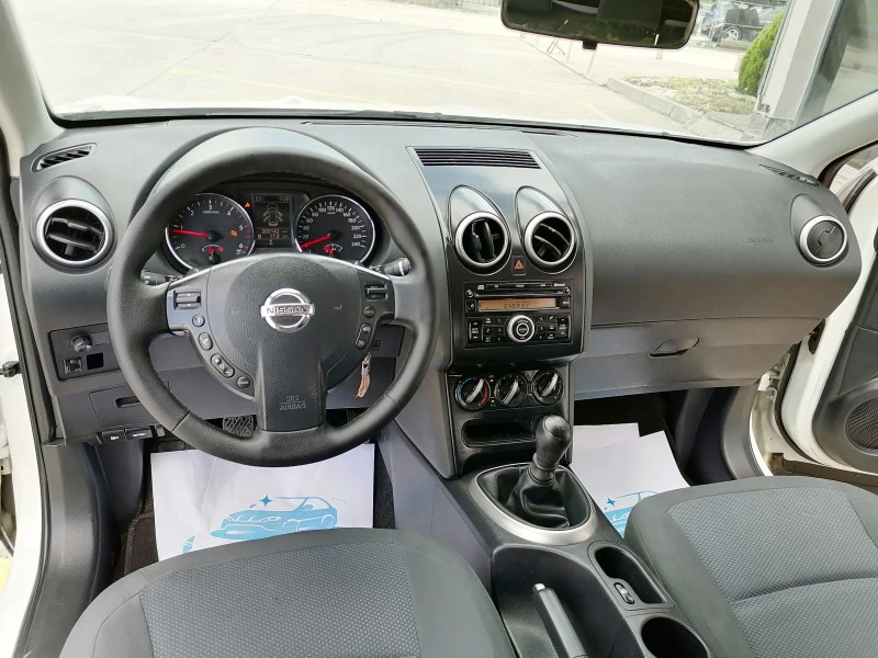 Nissan Qashqai, снимка 13 - Автомобили и джипове - 46179552