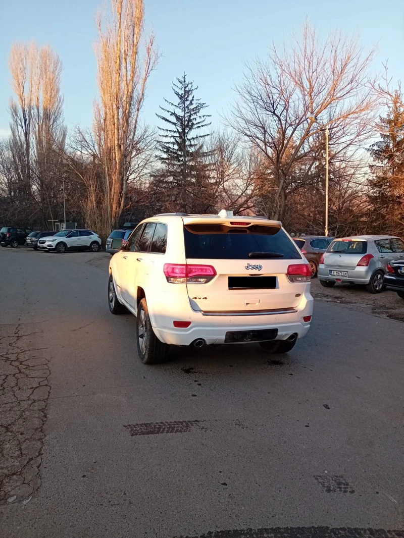 Jeep Grand cherokee Overland, снимка 5 - Автомобили и джипове - 48538701