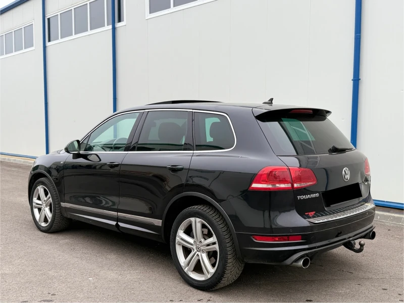 VW Touareg * R-Line* 4.2TDI* V8* PANO* KEYLESS* ТОП ЦЕНА* , снимка 5 - Автомобили и джипове - 52478082