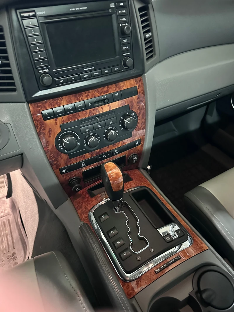 Jeep Grand cherokee 3.0 СRD, снимка 17 - Автомобили и джипове - 52702454