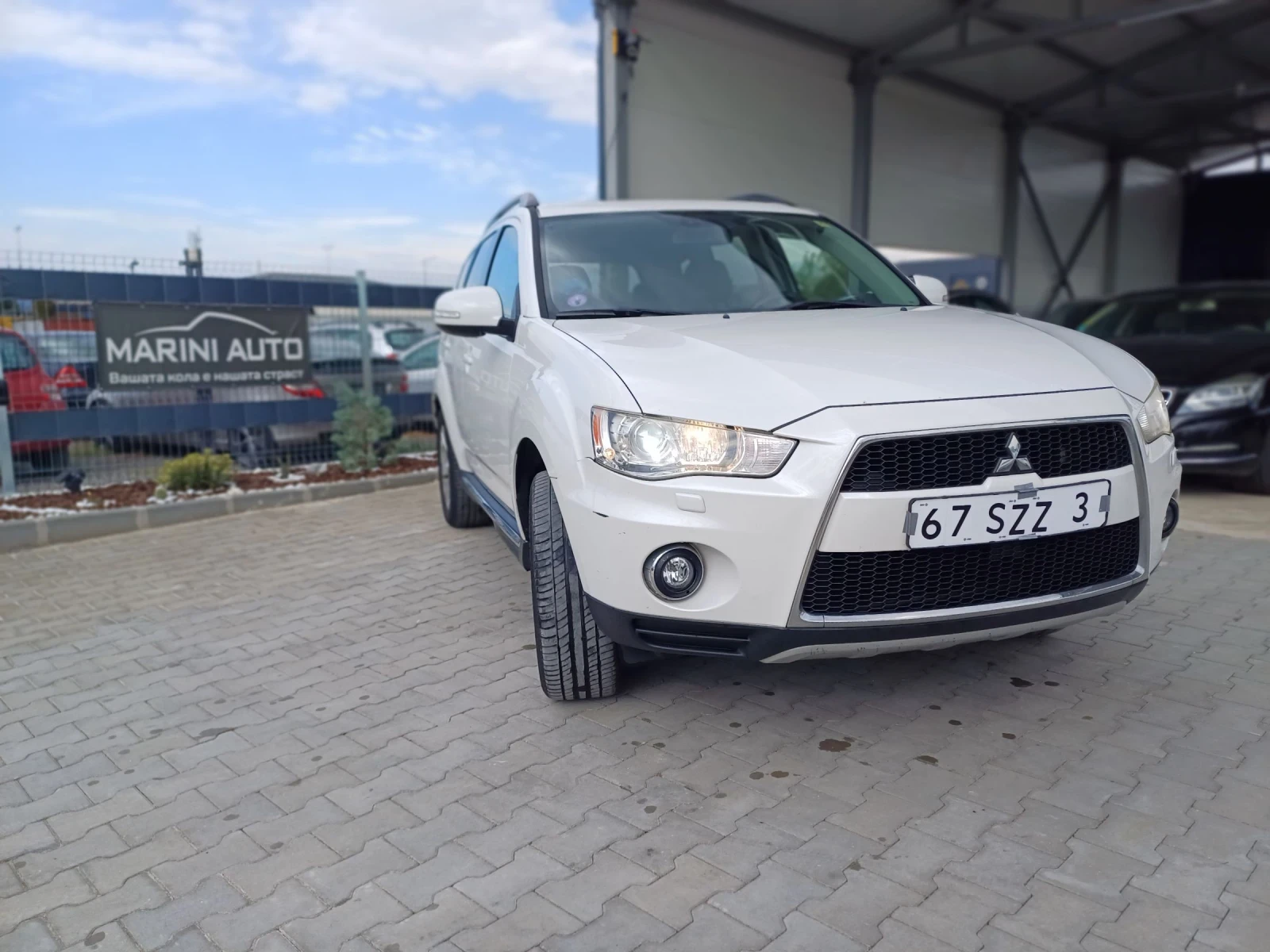 Mitsubishi Outlander 2.0 MPI 2WD AUTOMAТ - изображение 6