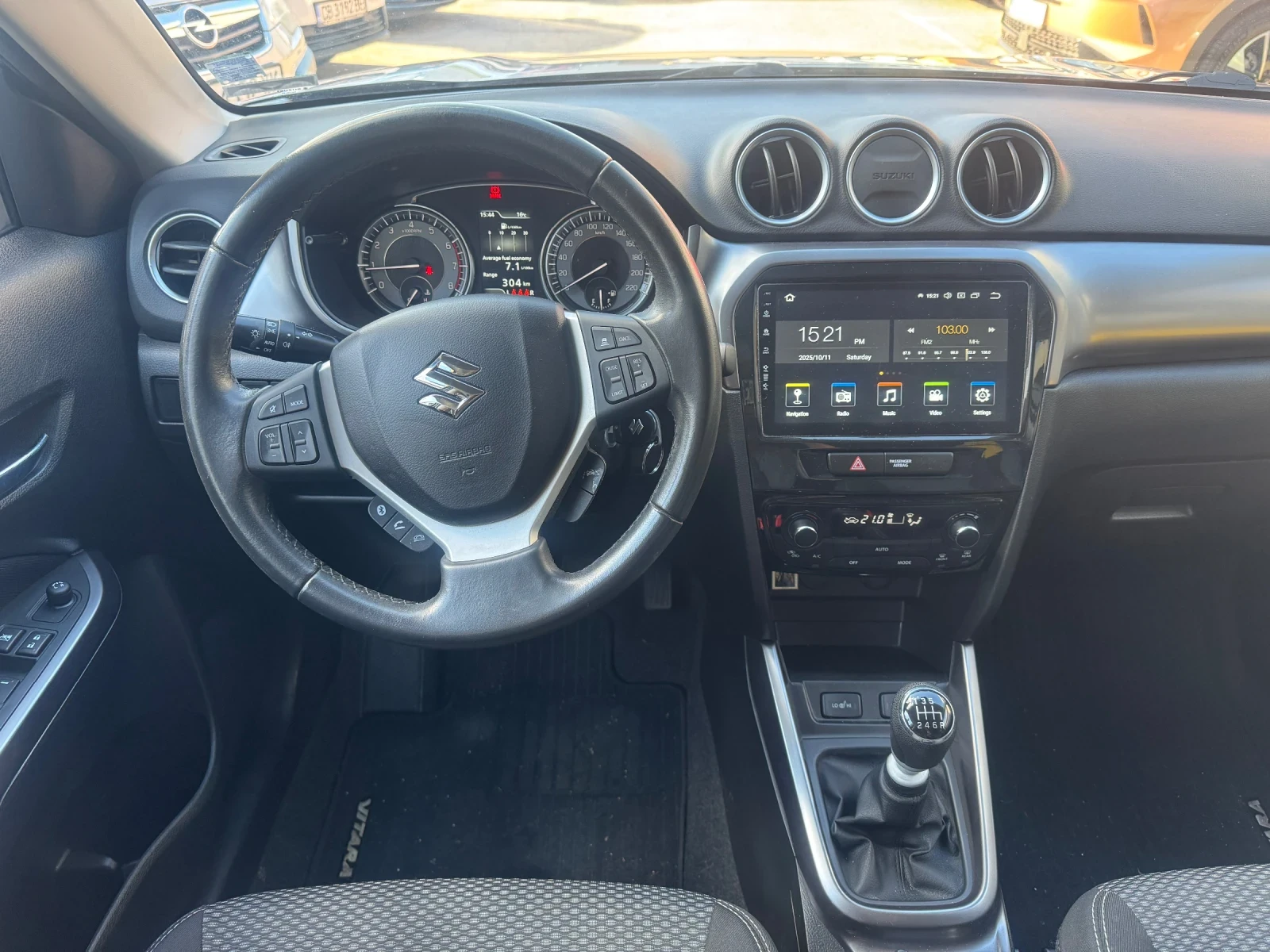 Suzuki Vitara 1.4 Turbo Hybrid Гаранционен - изображение 10