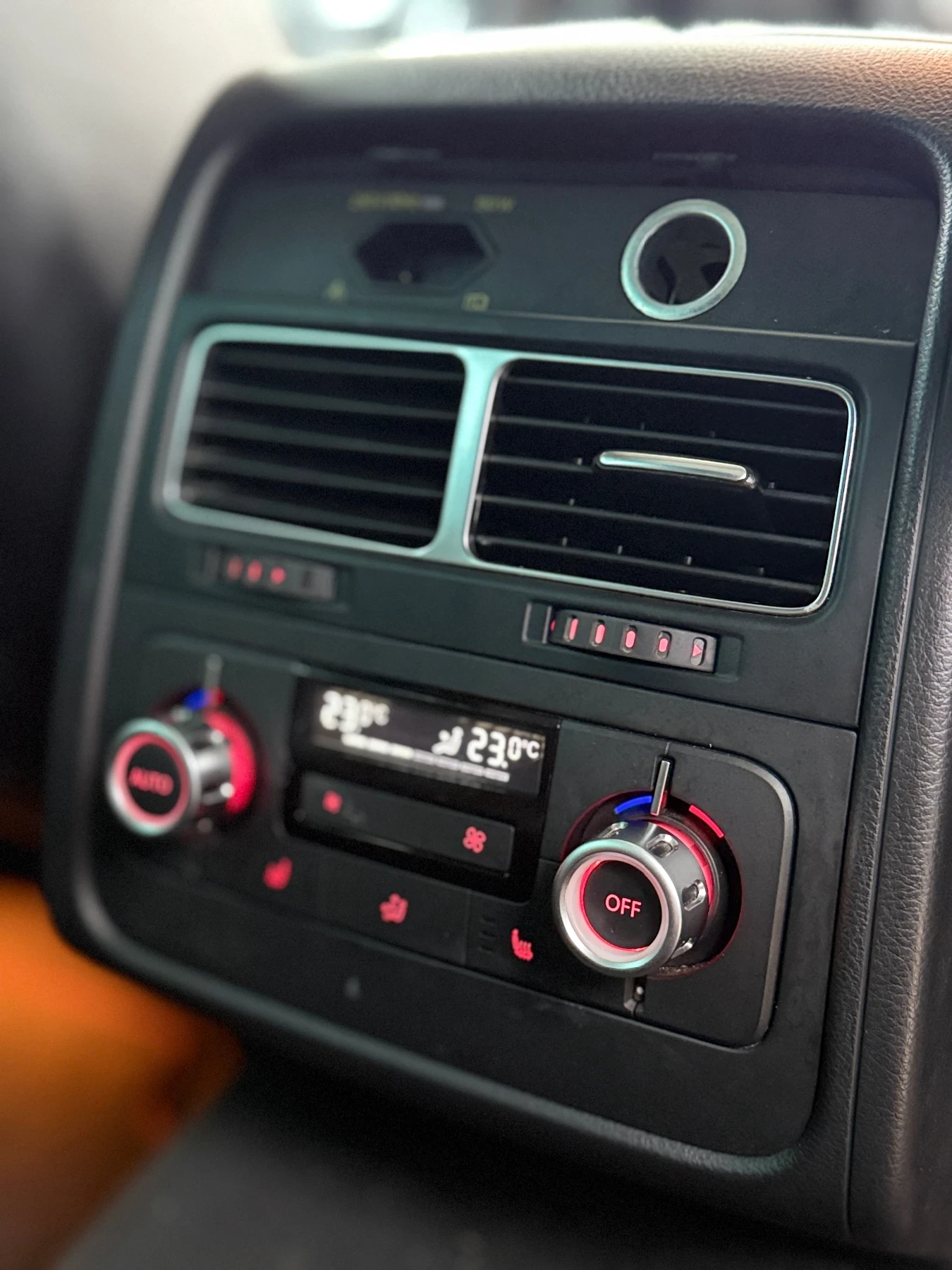 VW Touareg * R-Line* 4.2TDI* V8* PANO* KEYLESS*  *  | Mobile.bg   12