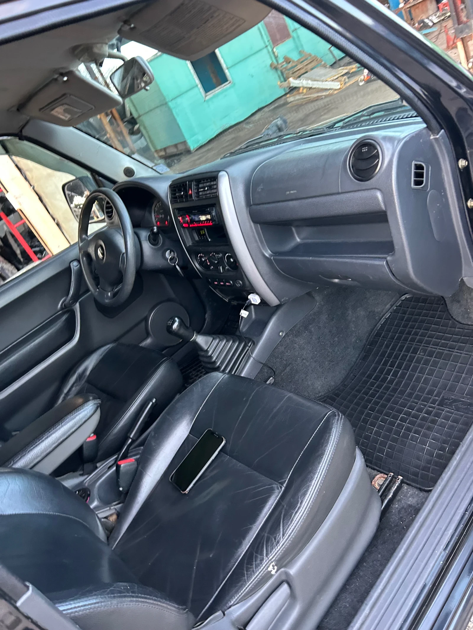 Suzuki Jimny, снимка 14 - Автомобили и джипове - 53650409