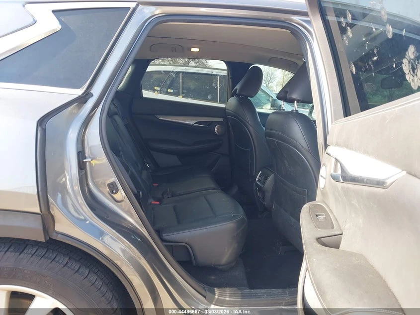 Infiniti QX50 2.0l Essential, снимка 8 - Автомобили и джипове - 53957117