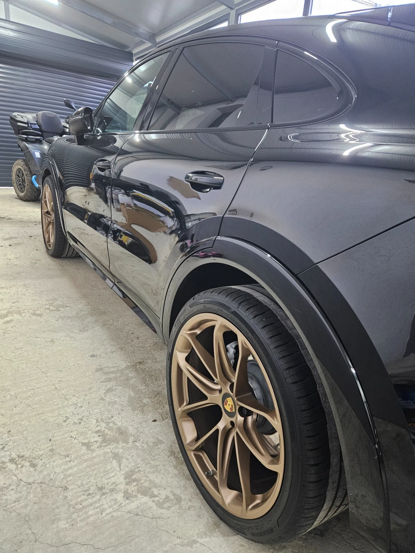 Porsche Cayenne Купе, снимка 2 - Автомобили и джипове - 54315215