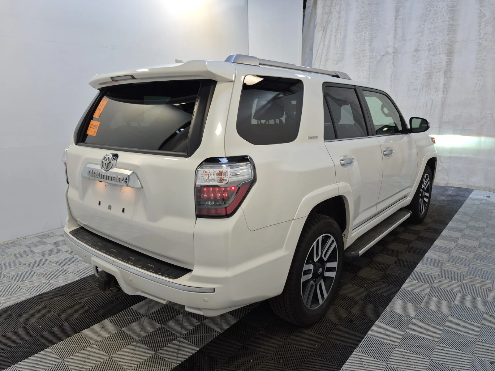 Toyota 4runner 4WD * * CARFAX * * АВТО КРЕДИТ * * , снимка 3 - Автомобили и джипове - 54611360