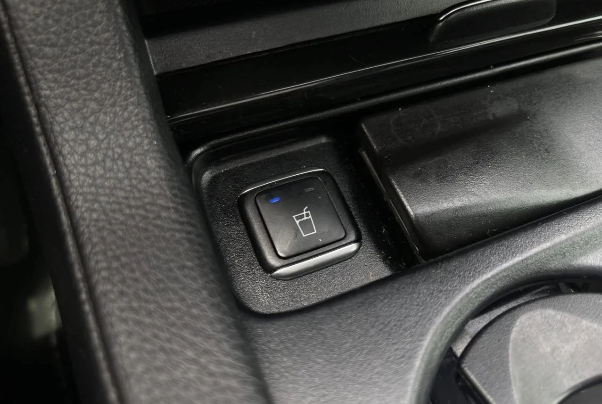 Mercedes-Benz ML 350 D/AMG/360 CAMERA/BLIND SPOT/НА ПРУЖИНИ/CARFAX, снимка 12 - Автомобили и джипове - 54979668