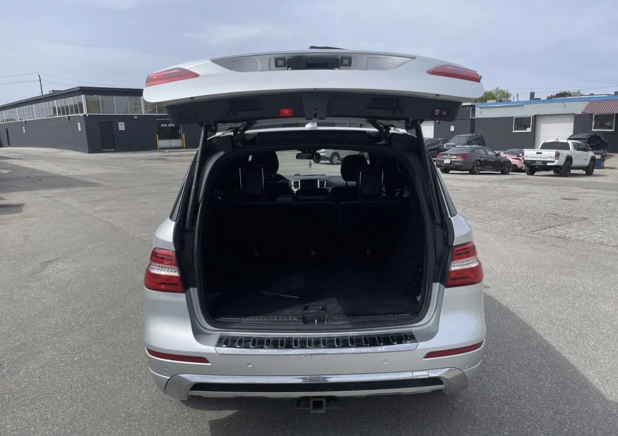 Mercedes-Benz ML 350 D/AMG/360 CAMERA/BLIND SPOT/НА ПРУЖИНИ/CARFAX, снимка 5 - Автомобили и джипове - 54979668