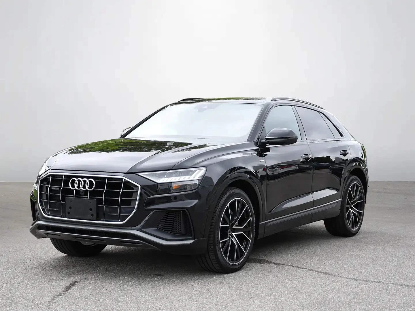 Audi Q8 Technik Автокредит Цена до България