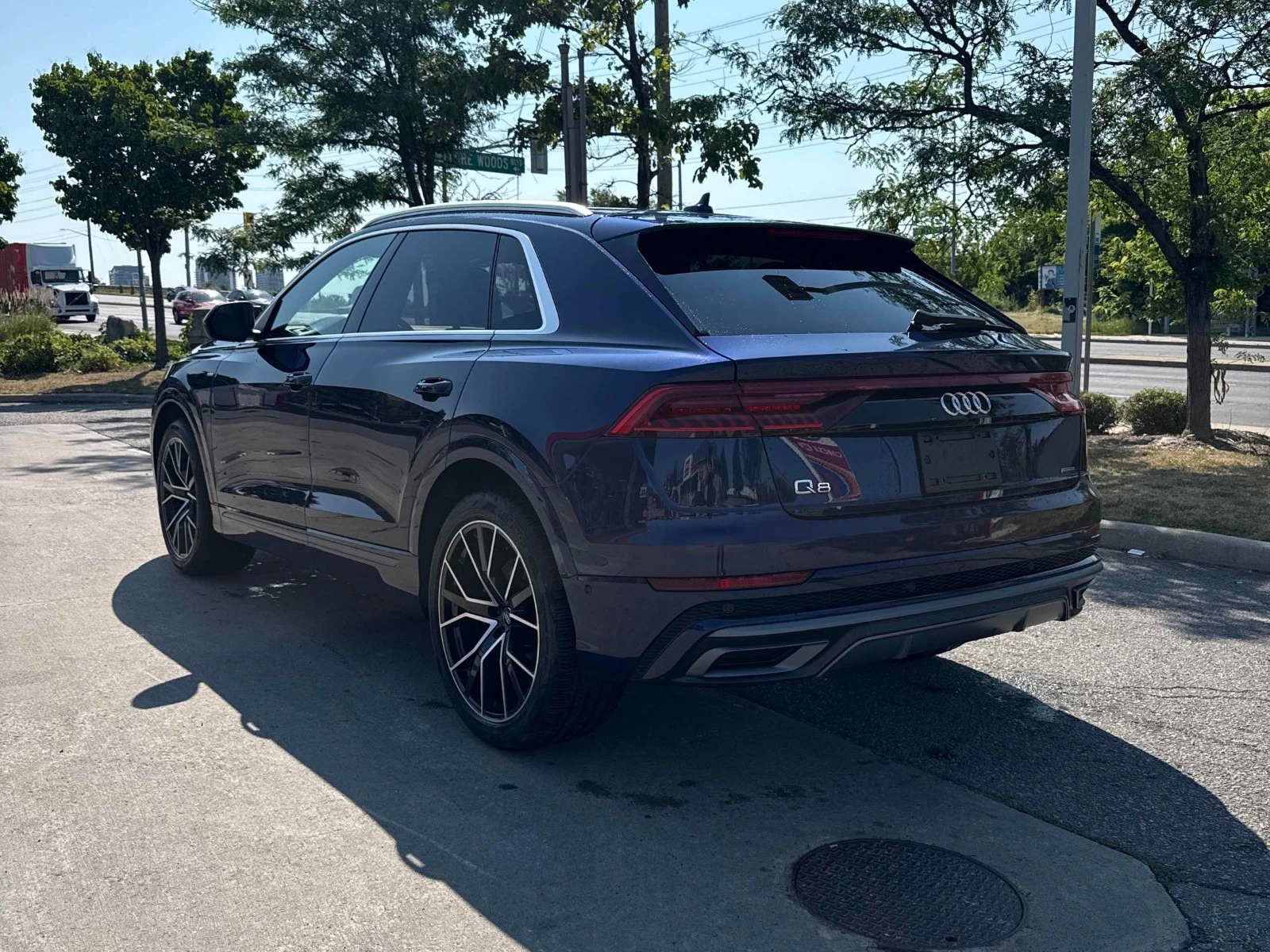 Audi Q8 Technik Автокредит Цена до България, снимка 2 - Автомобили и джипове - 55493433