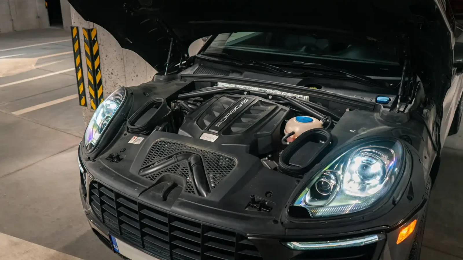 Porsche Macan, снимка 17 - Автомобили и джипове - 55701507