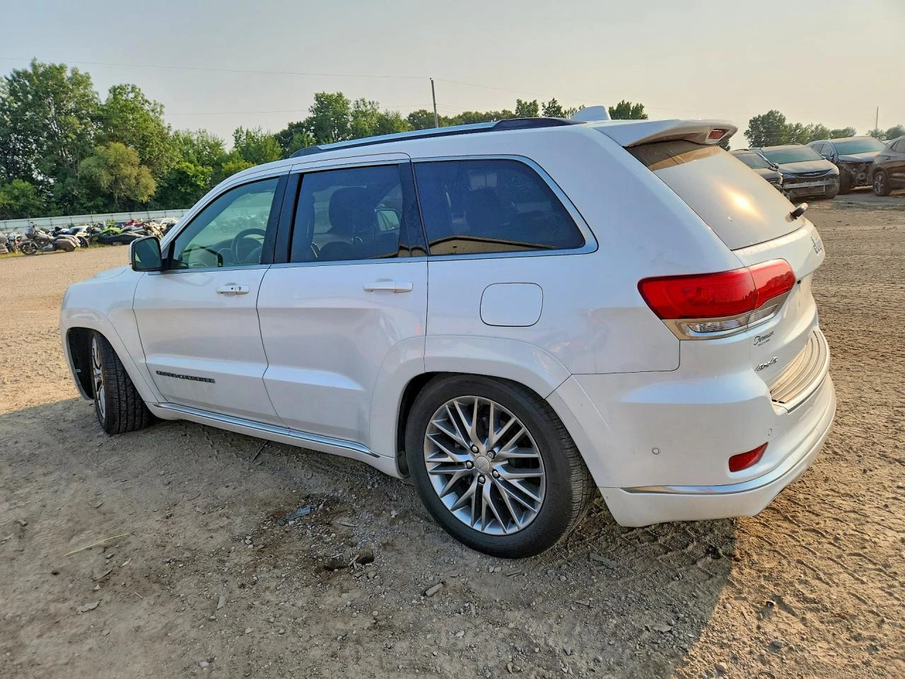 Jeep Grand cherokee 5.7l Summit, снимка 2 - Автомобили и джипове - 55877216