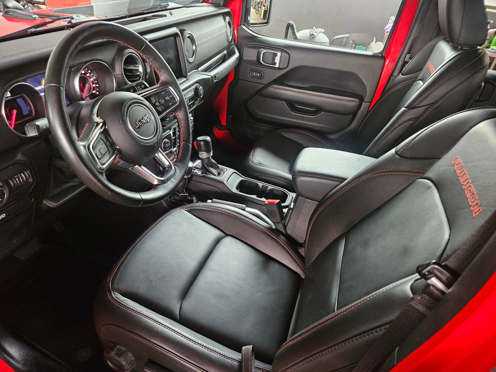 Jeep Gladiator RUBICON Launch Edition, снимка 8 - Автомобили и джипове - 55893903